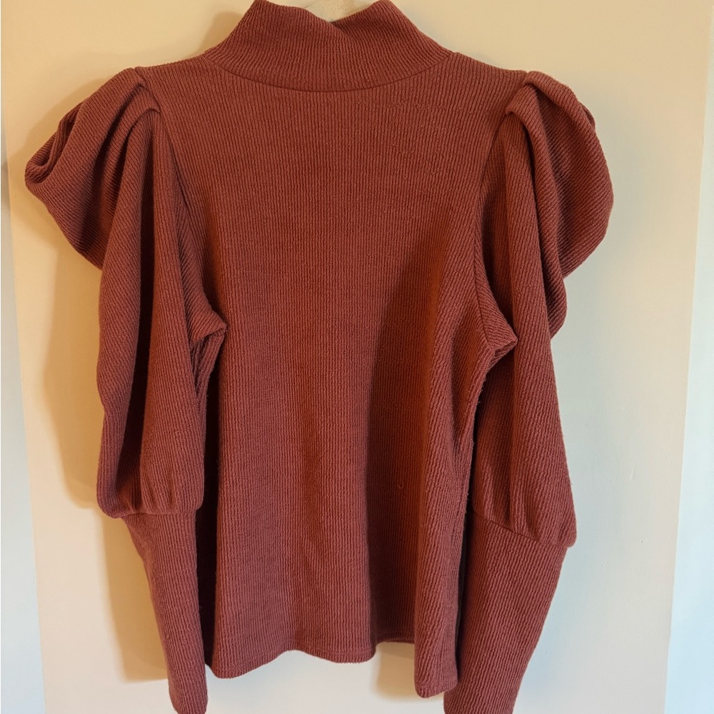 Women's Rust Sweater with shoulder pads and puff sleeves - Size M